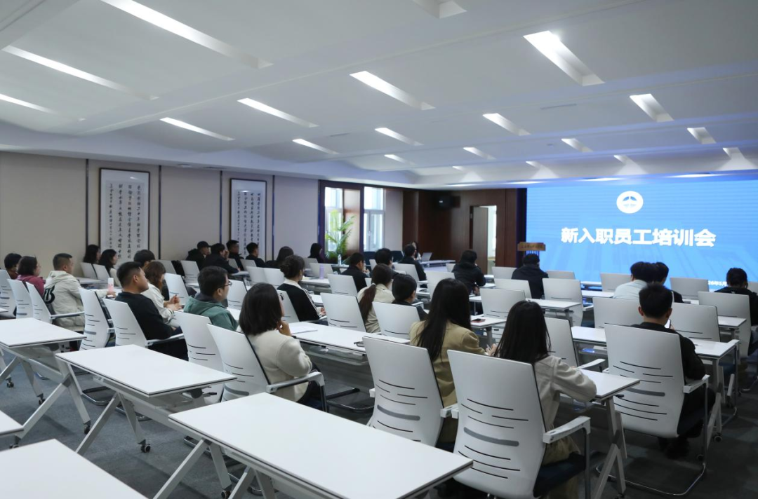我校召开新入职教师专题培训会 扎实推进本科教学合格评估工 我校召开新入职教师专题培训会 扎实推进本科教学合格评估工
